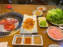 -豚豚猪村烤肉·韩国烤肉(总店)