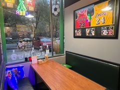 -京狮炙燥·精酿烧烤(首经贸店)