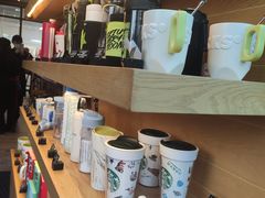 -星巴克(珠海摩尔百货店)