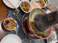 -楼外楼大刀肉传统火锅居(幸福街店)