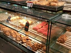-巴黎贝甜(大宁国际商业广场店)