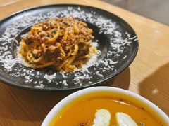 意大利肉酱面-HELLO 27 意面·沙拉·帕尼尼