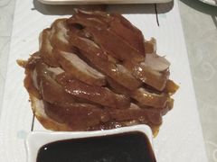 -依江春水烤鸭店