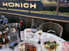 -MONICH牛排融合餐厅(和义大道购物中心店)