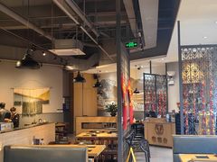 -爱伲PLUS·牛肉海鲜自助火锅(融创店)