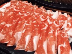 -老牌坊云南鱼豆花火锅(爱建店)