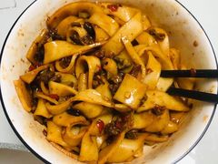 香辣牛肉干拌粉-刘氏三和面馆