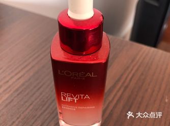 家人一直在用的欧莱雅复颜密集修护精华液，偶尔我也会用