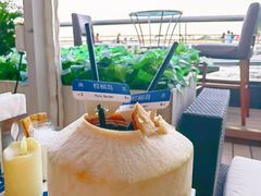 -中茵皇冠假日酒店·棕榈岛湖畔餐厅