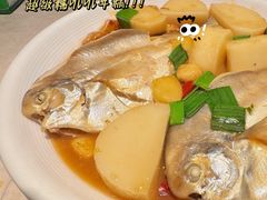 -荣小馆(椒江青悦城店)