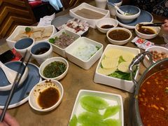 -左庭右院鲜牛肉火锅(金山万达店)