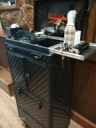 -红人馆造型世爵国际