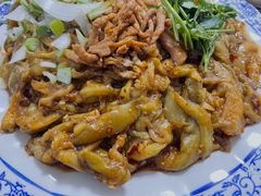 老干妈扒茄子-夕阳红小吃(中街大悦城店)