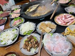 -重庆故事姊妹老火锅(财经学院店)