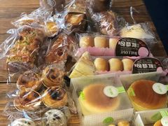 -万利隆·活力烘焙(人民路店)