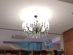-鹏城人家海鲜酒家·23年老字号(较场尾店)