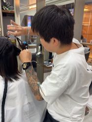 -苑苑发型设计