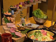-山川小町·极番烧肉(新地假日广场店)