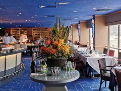 自助取餐区-香港喜来登酒店蚝酒吧