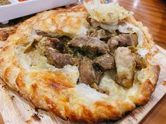 酥皮面包烤羊腿-巴依老爷新疆美食(望京小街店)