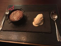 -恰餐厅及酒吧 CHAR Bar & Grill (北京丽都皇冠假日店)