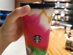 -星巴克臻选(北京太阳宫凯德店)