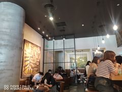 大堂-星巴克臻选(广州东山锦轩店)