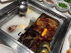-海底捞火锅鲜切牛肉主题店(长寿路店)