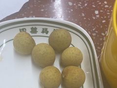 -四囍码头海鲜烧烤自助火锅(外滩南京东路悦荟广场店)