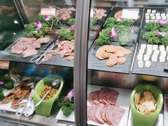 -宝利来国际大酒店-凤凰阁旋转餐厅