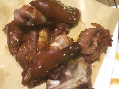 烤猪蹄-金太阳海鲜烧烤·本地人餐厅(东纬路旗舰店)