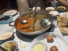 -乡土黄·鲜牛肉火锅·小龙虾(兴业街店)