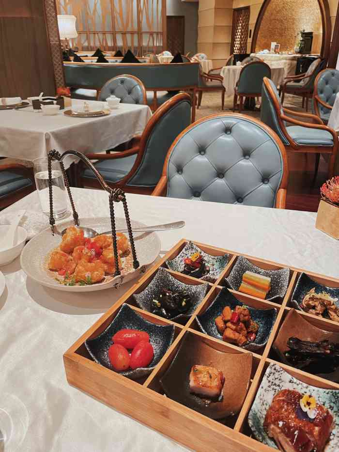 瑞吉酒店·宴庭中餐厅-"看到周末点心放题价格整个人都呆住了……正.