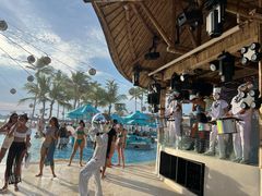 -FINNS Beach Club