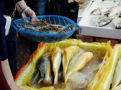 -渔人湾码头海鲜市场负二楼
