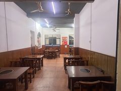 -阿汉名材老鸡汤饭店(金鸡岭店)