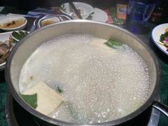 招牌冬阴功火锅-集渔·泰式海鲜火锅(太原里店)