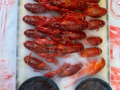 -肥肥虾庄·金牌油焖大虾(汉口城市广场店)