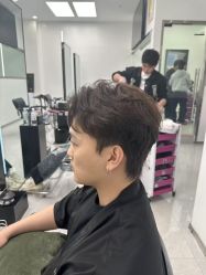 -5M HAIR SALON