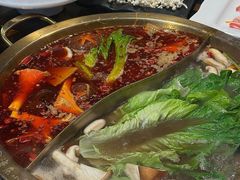 -小天鹅火锅·一线江景洪鼎旗舰店(洪崖洞店)