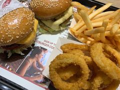 -The Habit Burger Grill 哈比特汉堡(爱琴海店)