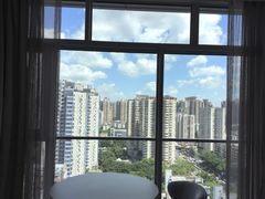 -广州天河体育中心美居酒店