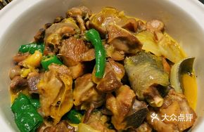 Zhangshu Bay Pepper Softshell Turtle and Chicken Stew