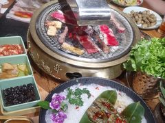 -红沃烤肉(家乐福2部店)