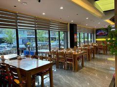 -百年石锅饭(阿里郎美食街店)