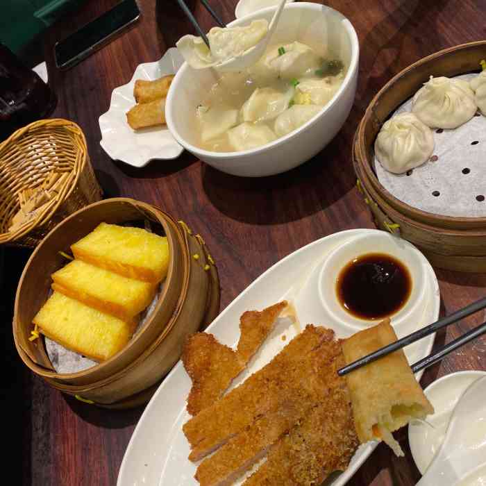 富春小笼(愚园路店)-"老字号,看着就是老字号,吃着也是老字号,.