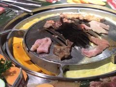-哈哈碳都·牛肋条无限自助烤肉(台江万达店)