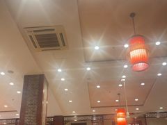 -侬佳蒸菜馆(听潮店)