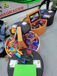 -莫莉幻想儿童乐园(北京丰台永旺店)