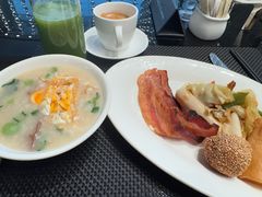 -圣丰索菲特·2 On 988 Café 自助餐厅